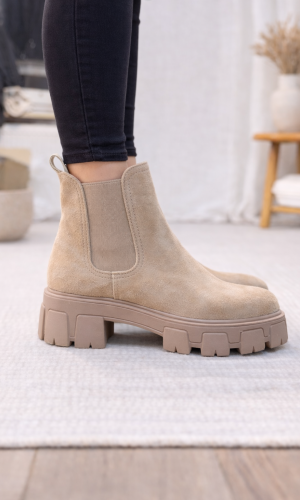 بوط كاحل شامواه بيج بنعل ضخم وتصميم تشيلسي 6308 - بيج