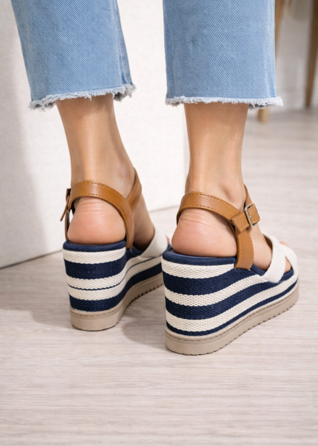 6315 حذاء نسائي صيفي - بيج