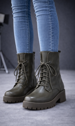 Schnürstiefel in Leder-Optik mit Profilsohle 6319 - Khaki