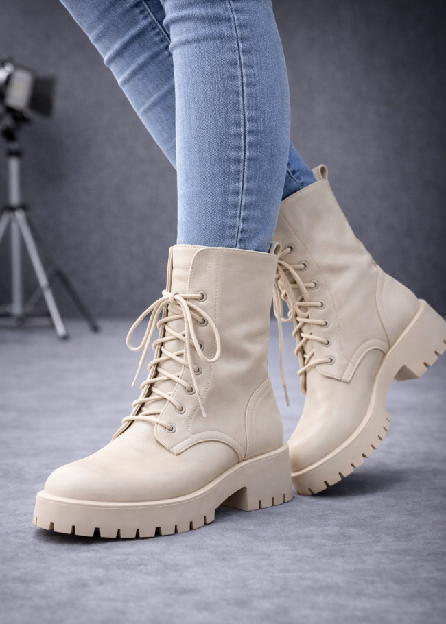 6319 بوط نسائي جلد - بيج