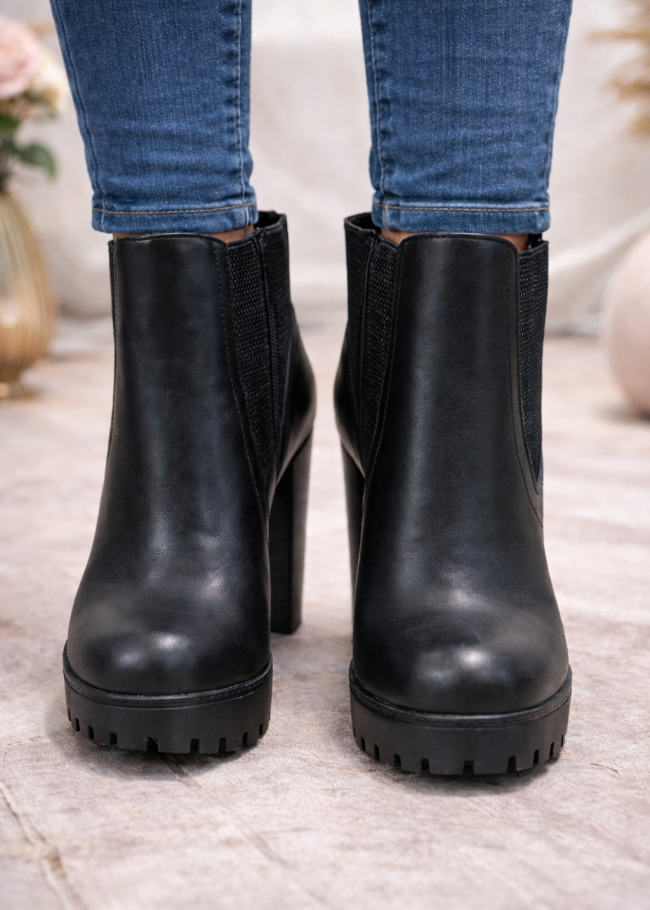 6325 حذاء نسائي كعب عالي - اسود