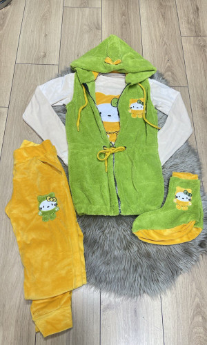 بيجاما نسائية مخمل 4 قطع 1085 - اصفر