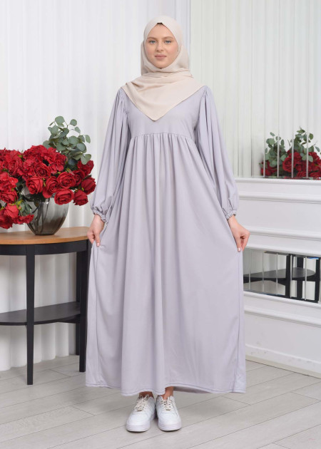 dress casual hijab New short dress Available in two colors Sizes from 38 till 46 Veils also available DM or Whatsapp 71201802 #Imanboutique #trending #model #lebanon #clothes #newcollection #wintercollection #woman #womanstyle #womanfashion #stylish #