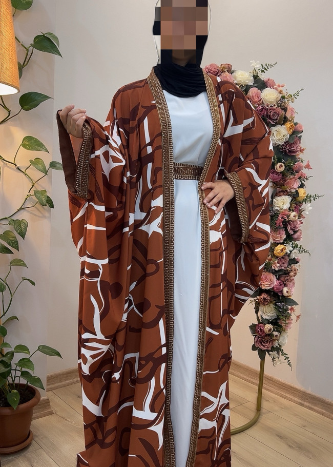 İkili Takım: Elbise ve Modern Desenli Abaya - Forsan Kumaşı | Ürün Kodu: 698 - taba