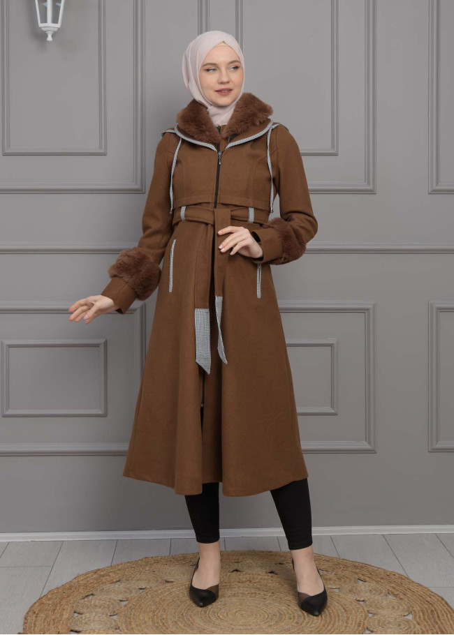 BELTED CACHET TOPCOAT WITH HOOD AND SLEEVE FUR DETAILS 1355 Kahverengi