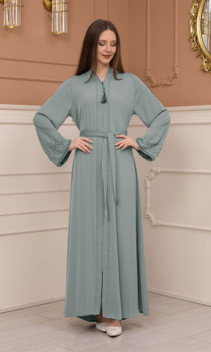 عباية فرسان مزينة بالاحجار الكريمة 679 - عفني