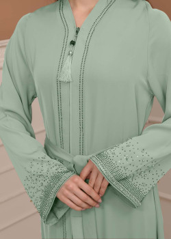 عباية فرسان مزينة بالاحجار الكريمة 679 - عفني