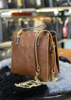 شنطة يد نسائية جلدية بتصميم أنيق - كود 936 - ترابي