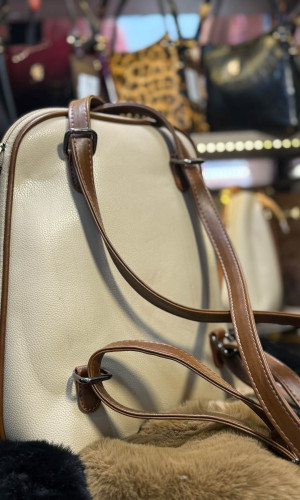 حقيبة ظهر نسائية جلدية فاخرة - كود 969 - بيج