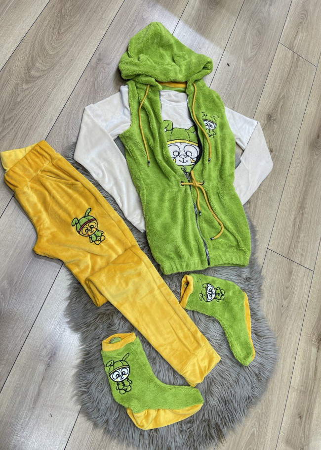 (RABBIT) 4-PIECE WINTER VELVET TRACKSUIT -VEST -T-SHIRT -TROUSERS -SOCKS -1087 kivi
