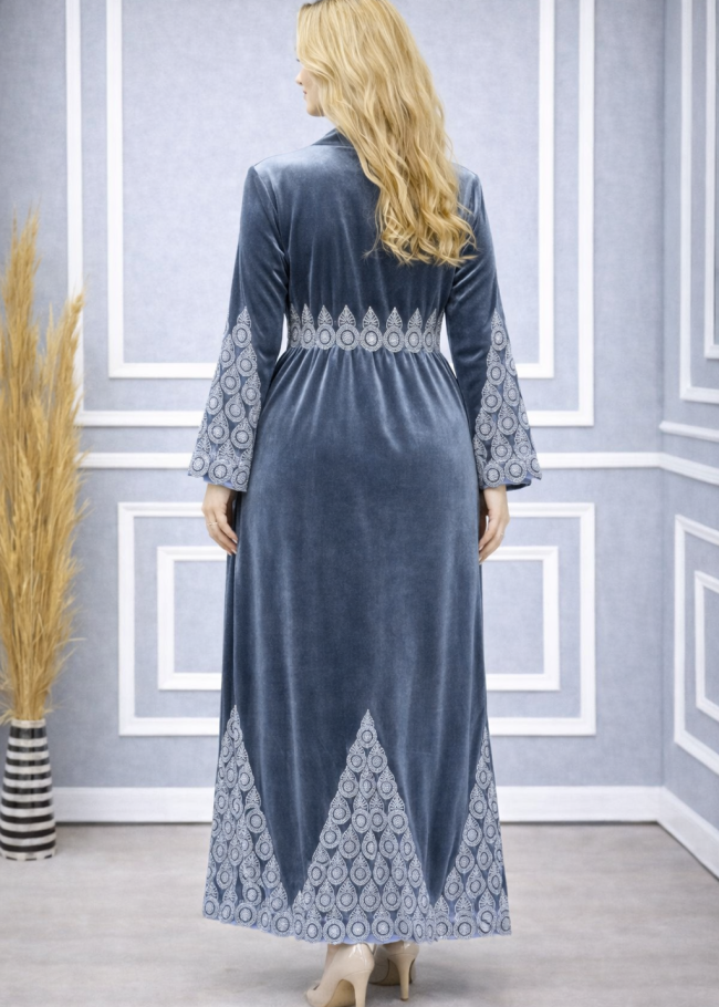 709 عباية مخمل سحاب  - فضي