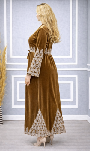 عباية مخمل كوري بتطريز ملكي 709  - ذهبي