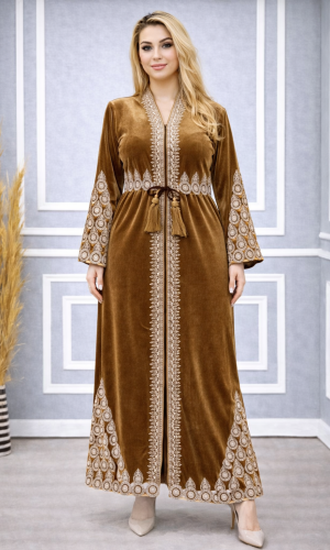 عباية مخمل كوري بتطريز ملكي 709  - ذهبي